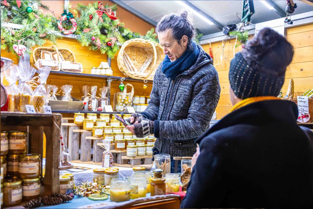 stand marche noel commercant local